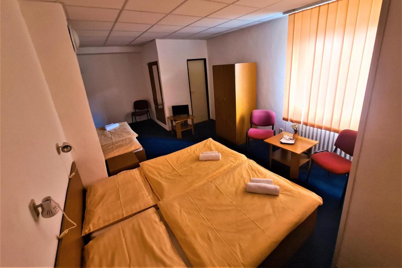 Penzion Olympia Banská Bystrica Exterior photo